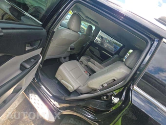 2019 Toyota Highlander XLE – miniatura 13
