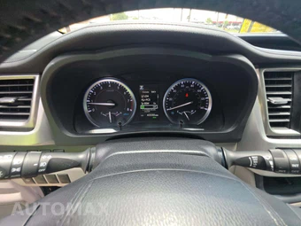2019 Toyota Highlander XLE – miniatura 9