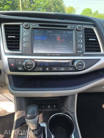 2019 Toyota Highlander XLE – miniatura 10