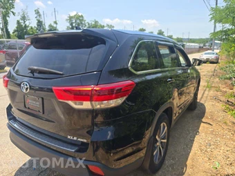 2019 Toyota Highlander XLE - miniatura 3
