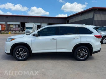 2019 Toyota Highlander XLE - miniatura 4