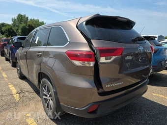 2019 Toyota Highlander XLE - miniatura 6