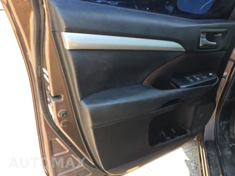 2019 Toyota Highlander XLE - miniatura 9