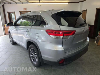2019 Toyota Highlander XLE – miniatura 2