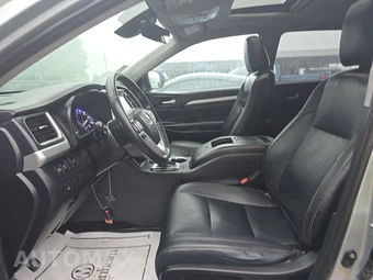 2019 Toyota Highlander XLE - miniatura 7