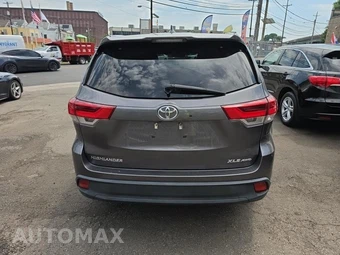 2019 Toyota Highlander XLE - miniatura 5