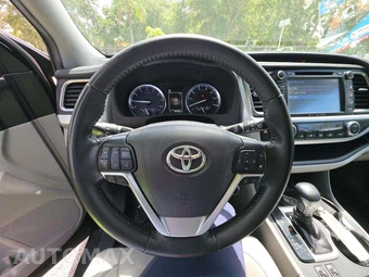 2019 Toyota Highlander XLE - miniatura 10