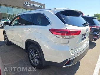 2019 Toyota Highlander XLE - miniatura 2