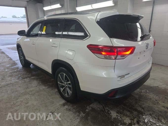 2019 Toyota Highlander XLE – miniatura 2