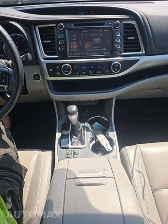 2019 Toyota Highlander XLE - miniatura 10