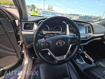 2019 Toyota Highlander XLE - miniatura 10