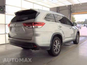 2019 Toyota Highlander XLE – miniatura 4