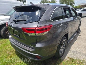 2019 Toyota Highlander XLE – miniatura 3