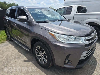 2019 Toyota Highlander XLE – miniatura 4