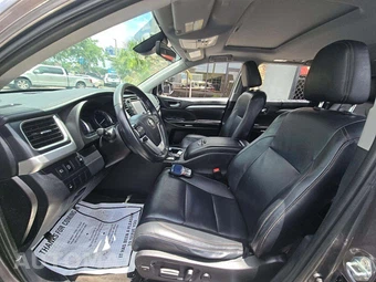 2019 Toyota Highlander XLE – miniatura 6