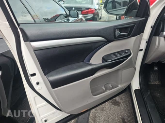 2019 Toyota Highlander XLE - miniatura 9