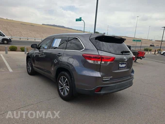2019 Toyota Highlander XLE - miniatura 2