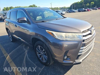 2019 Toyota Highlander XLE – miniatura 3