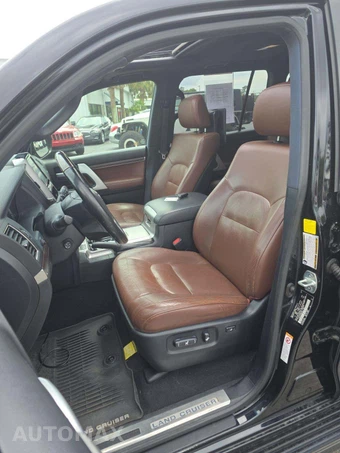 2019 Toyota Land Cruiser - miniatura 3