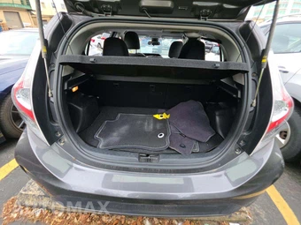 2019 Toyota Prius c L - miniatura 14