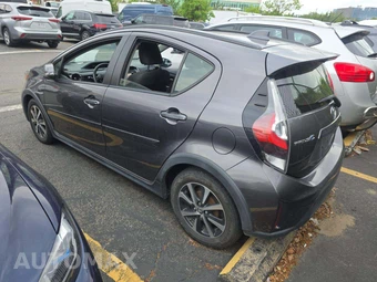 2019 Toyota Prius c L - miniatura 2