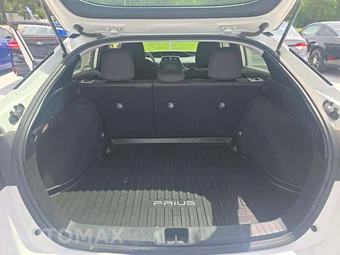 2019 Toyota Prius L Eco – miniatura 11