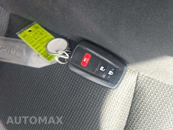 2019 Toyota Prius L Eco – miniatura 5