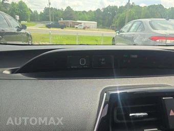 2019 Toyota Prius L Eco – miniatura 6