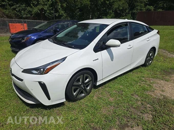 2019 Toyota Prius XLE