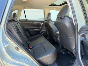 2019 Toyota RAV4 Adventure - miniatura 12