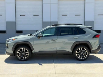 2019 Toyota RAV4 Adventure - miniatura 2