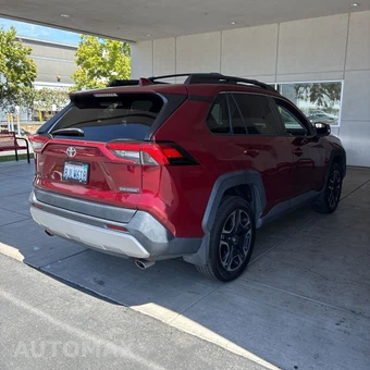 2019 Toyota RAV4 Adventure - miniatura 3