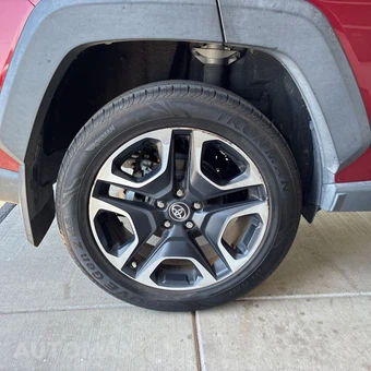 2019 Toyota RAV4 Adventure - miniatura 8