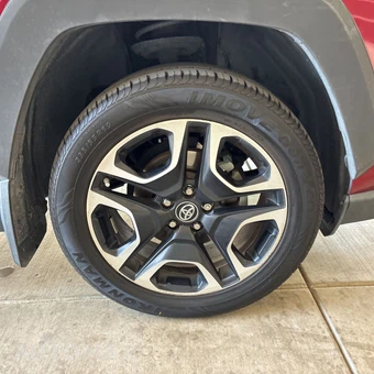 2019 Toyota RAV4 Adventure - miniatura 9