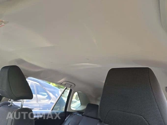 2019 Toyota RAV4 Hybrid LE - miniatura 11