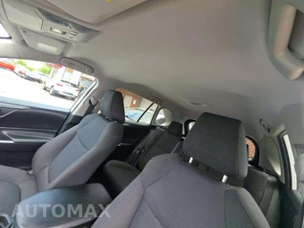 2019 Toyota RAV4 Hybrid LE - miniatura 11