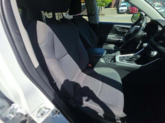 2019 Toyota RAV4 Hybrid LE – miniatura 18