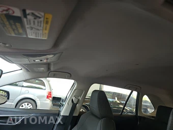 2019 Toyota RAV4 Hybrid LE – miniatura 17