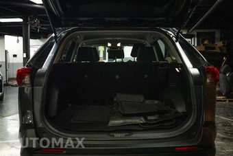 2019 Toyota RAV4 Hybrid LE - miniatura 7