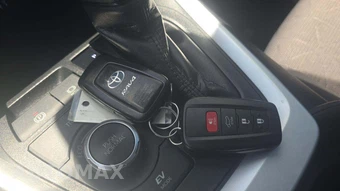 2019 Toyota RAV4 Hybrid XLE - miniatura 18