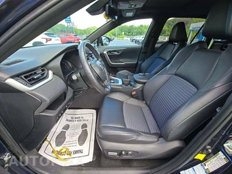 2019 Toyota RAV4 Hybrid XSE - miniatura 3