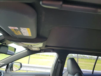 2019 Toyota RAV4 Hybrid XSE - miniatura 18