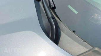 2019 Toyota RAV4 Hybrid XSE - miniatura 26