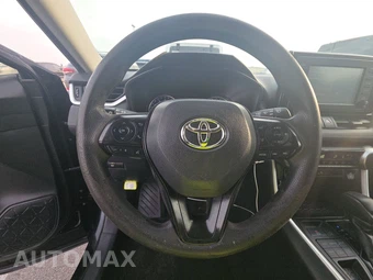 2019 Toyota RAV4 LE - miniatura 10