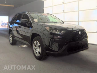 2019 Toyota RAV4 LE - miniatura 3