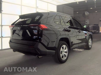 2019 Toyota RAV4 LE - miniatura 4