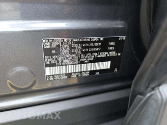 2019 Toyota RAV4 LE - miniatura 5