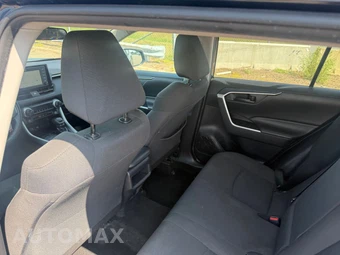 2019 Toyota RAV4 LE - miniatura 14