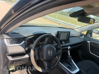 2019 Toyota RAV4 LE - miniatura 24