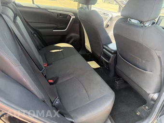 2019 Toyota RAV4 LE - miniatura 40
